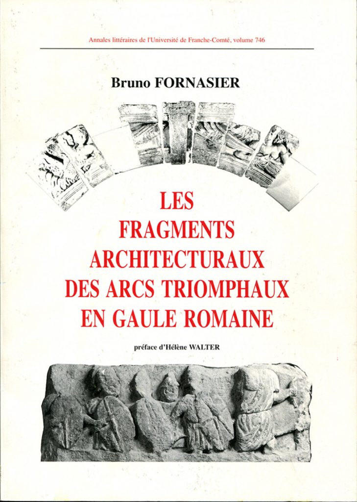 Les fragments architecturaux des arcs triomphaux